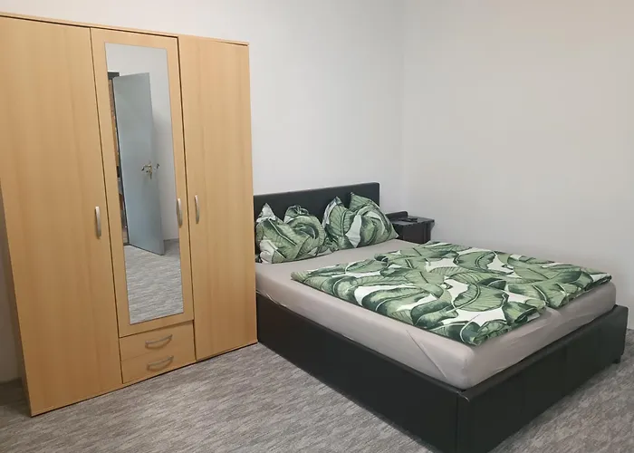 Csobanc アパート